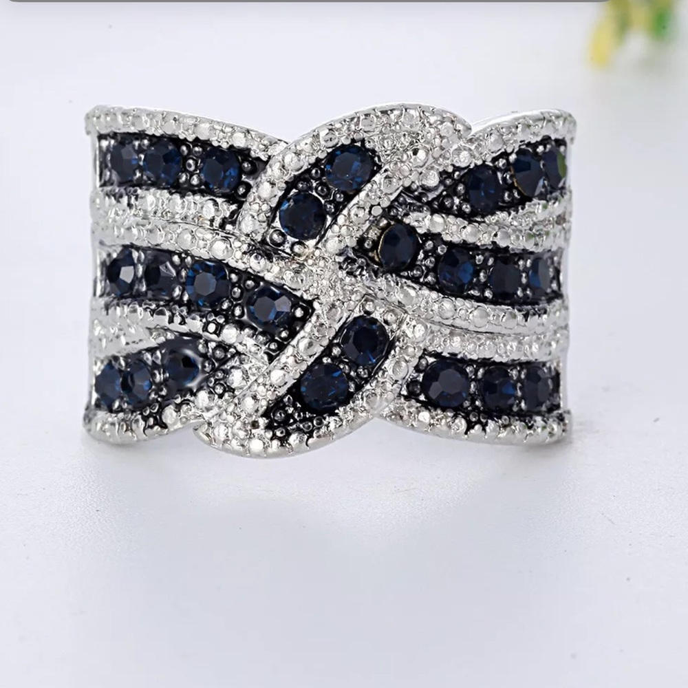 New beautiful sterling silver pave ring - Picture 1 of 5
